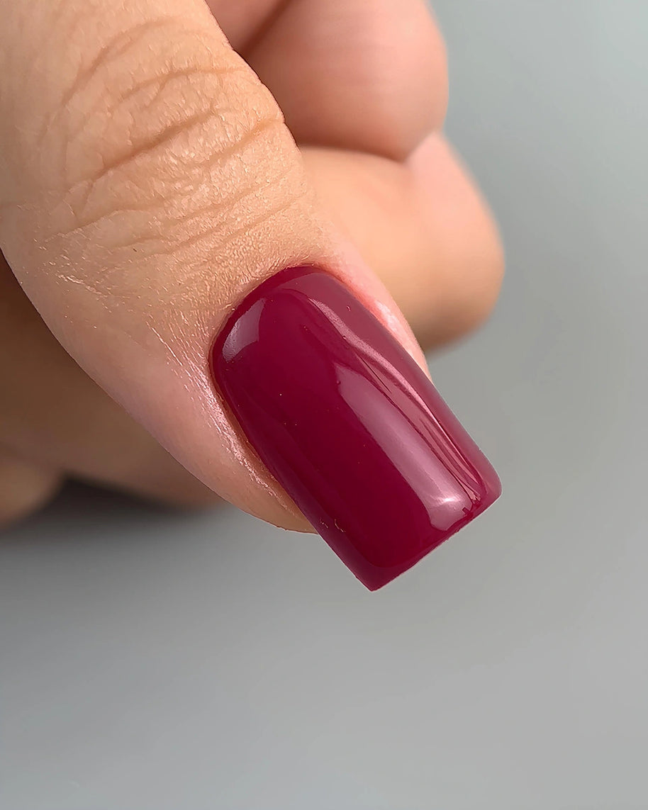 DARK - Gel polish - 013 6 ml