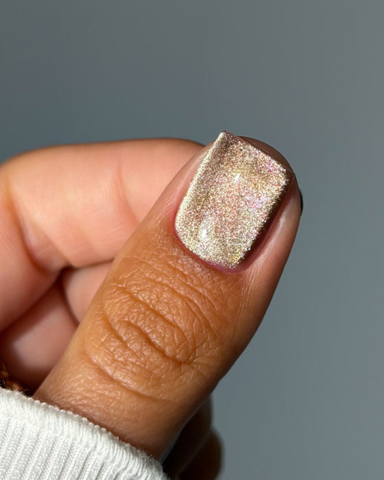 DARK - Gel polish - Cat Eye - 32 6 ml