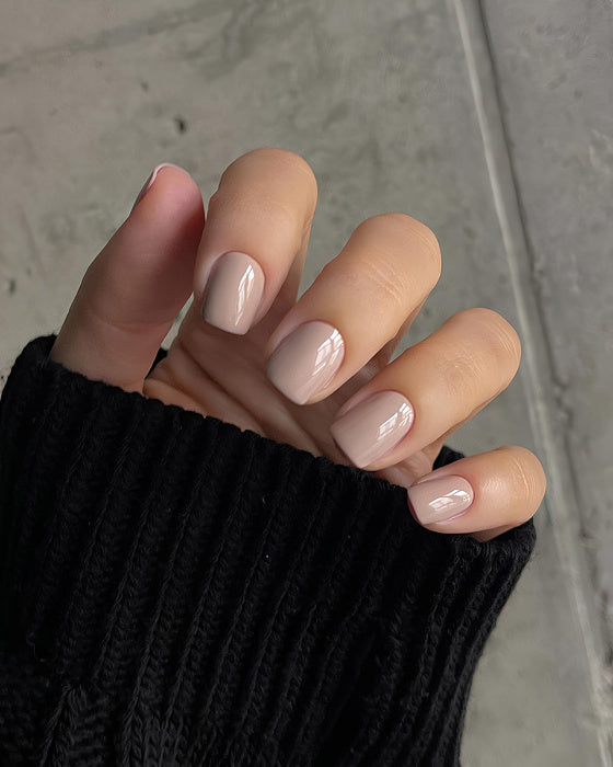 DARK - Gel polish - 040 6 ml