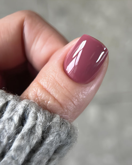 DARK - Gel polish - 042 6 ml