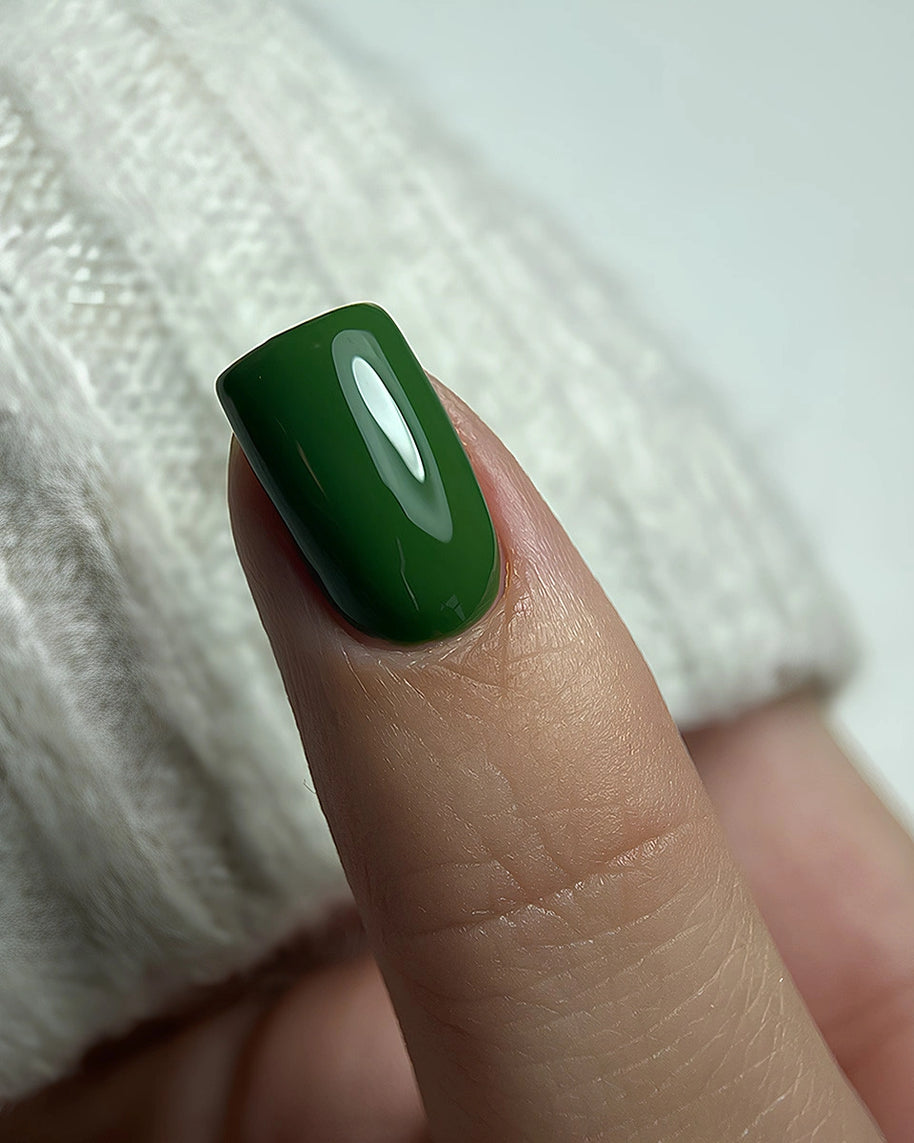 DARK - Gel polish - 035 6 ml