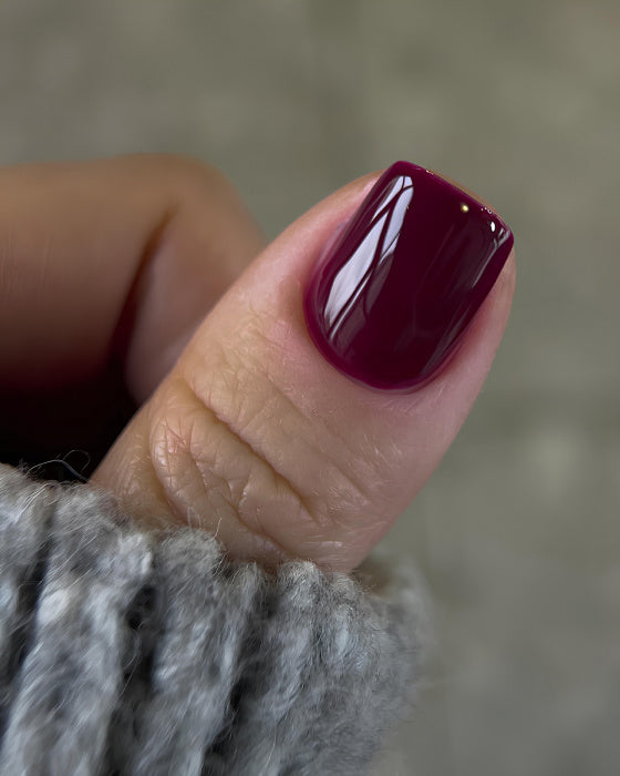 DARK - Gel polish - 079 6 ml