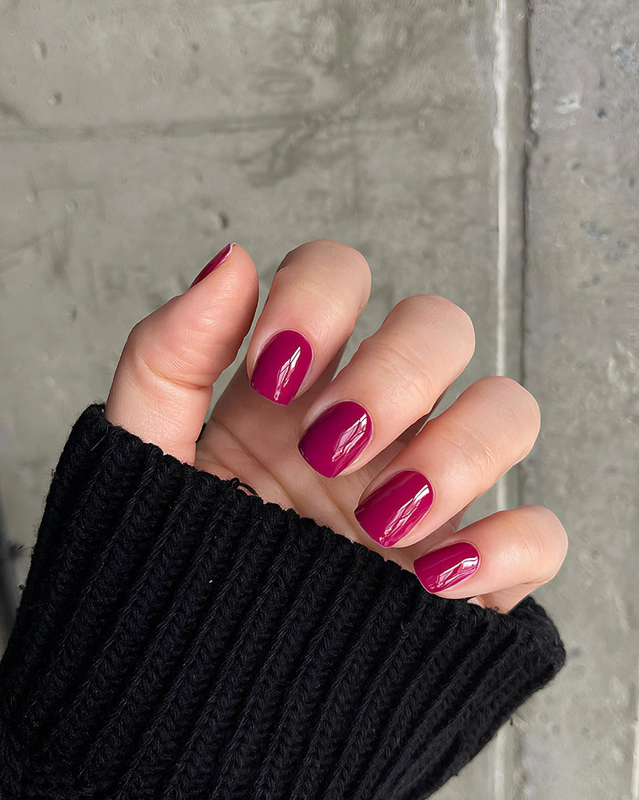 DARK - Gel polish - 014 6 ml
