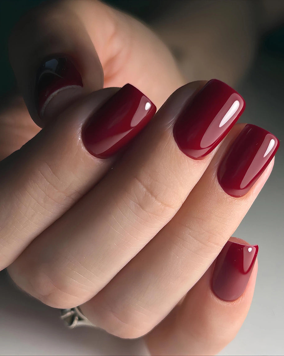 DARK - Gel polish - 008 10 ml
