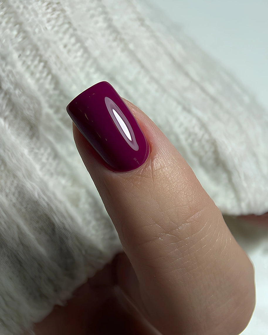 DARK - Gel polish - 014 6 ml