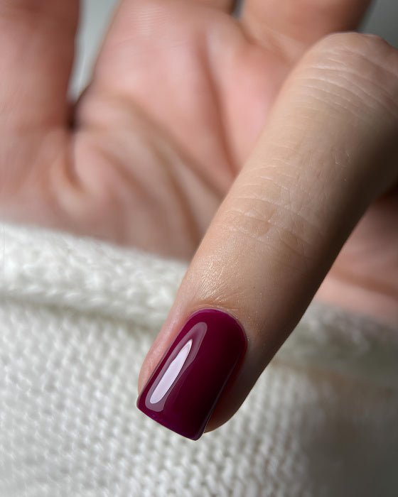 DARK DARK - Gel polish - 011 10 ml - Bellu
