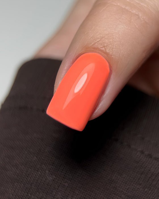 DARK DARK - Gel polish - 053 6 ml - Bellu