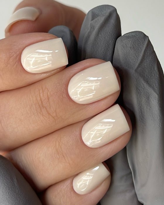 DARK DARK - Gel polish - 063 6 ml - Bellu