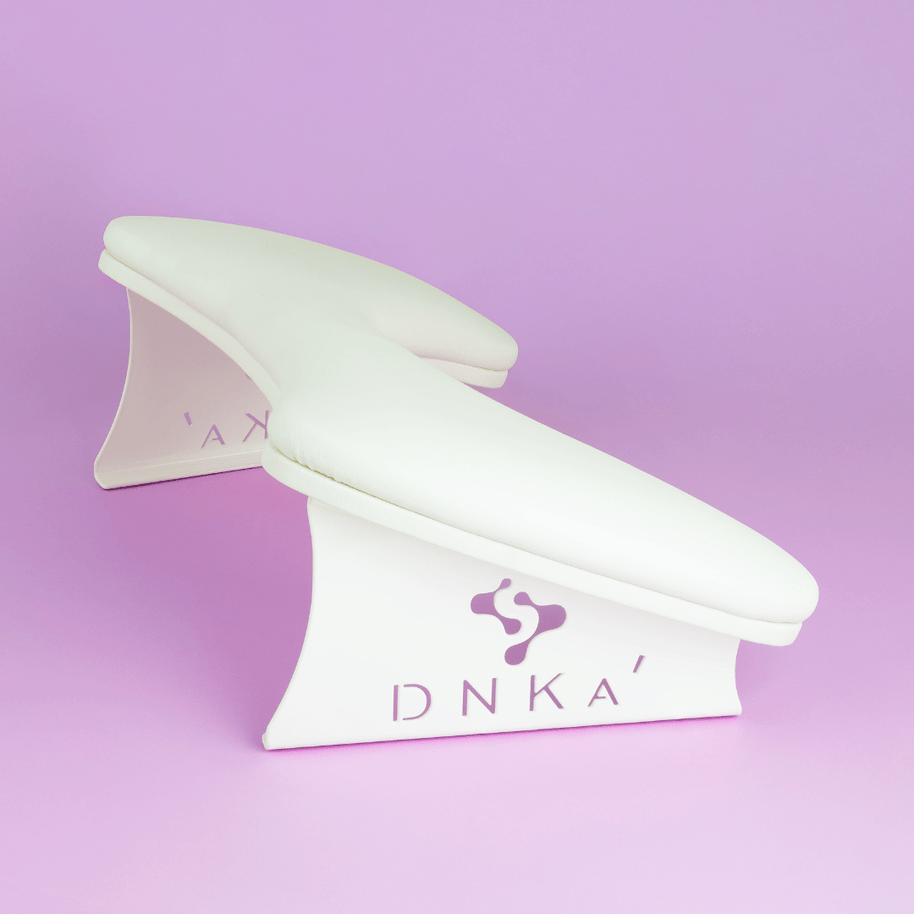 DNKa' - Anatomsko naslonjalo za manikuro - Belo & Črno - Bellu