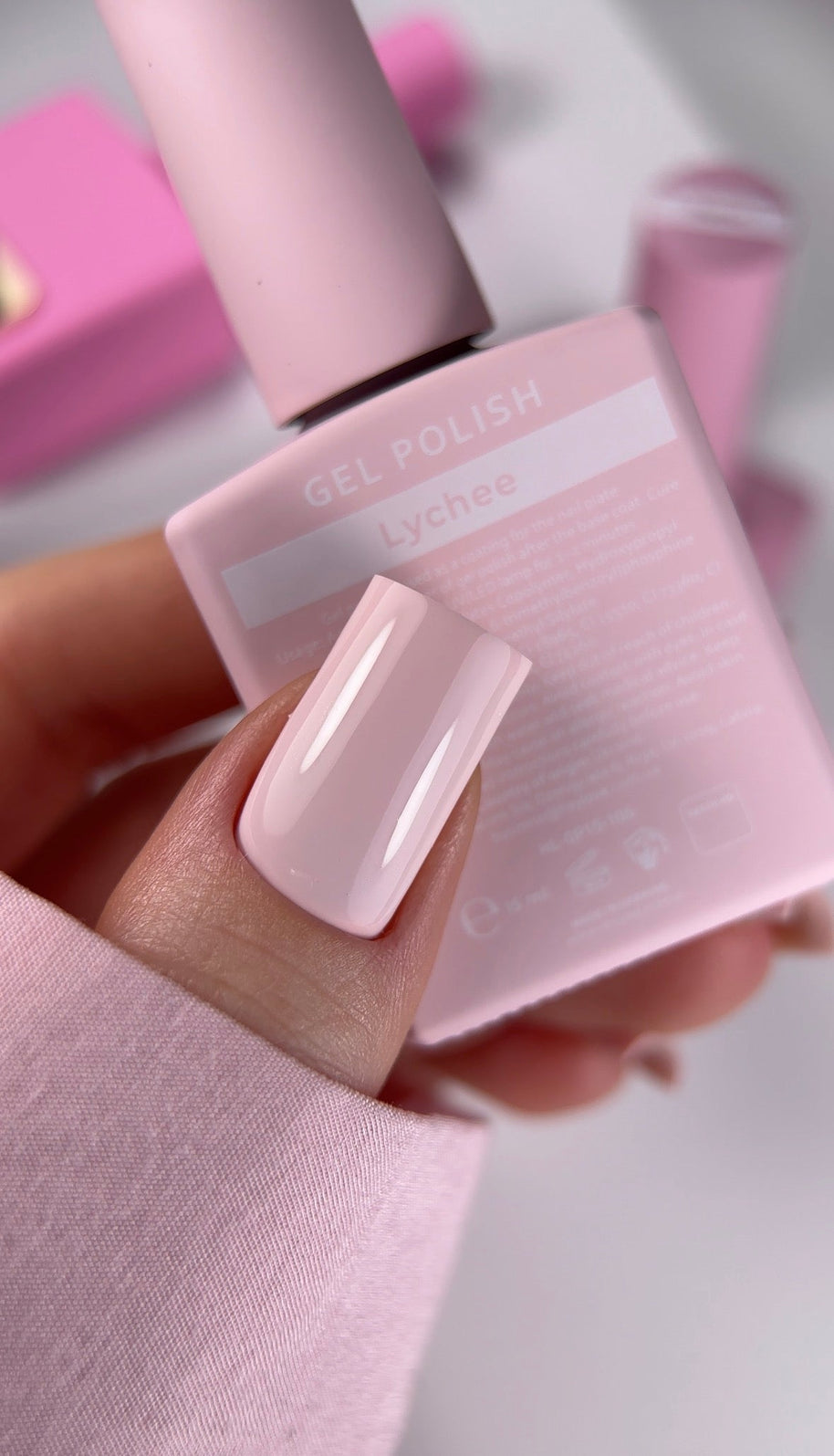 HEY LOVE HEY LOVE - Gel polish - Lychee 15ml - Bellu