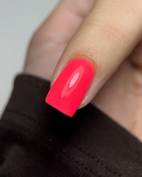 DARK - Gel polish - 051 6 ml