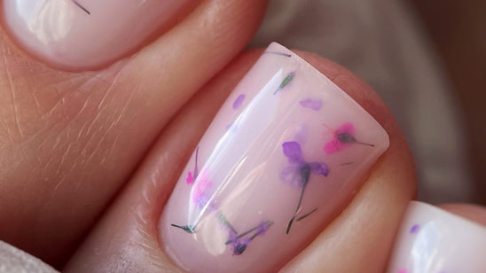 SAGA  Liquid Floral Gel  04 pobarvani nohti | Bellu