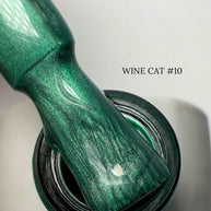 SAGA Wine Cat 10, 10 ml – magnetni gel lak z učinkom mačjega očesa
