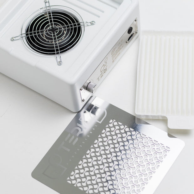 TERI TERI - Namizni sesalec prahu - 800 M 2021 - Bela & Srebrna - Bellu